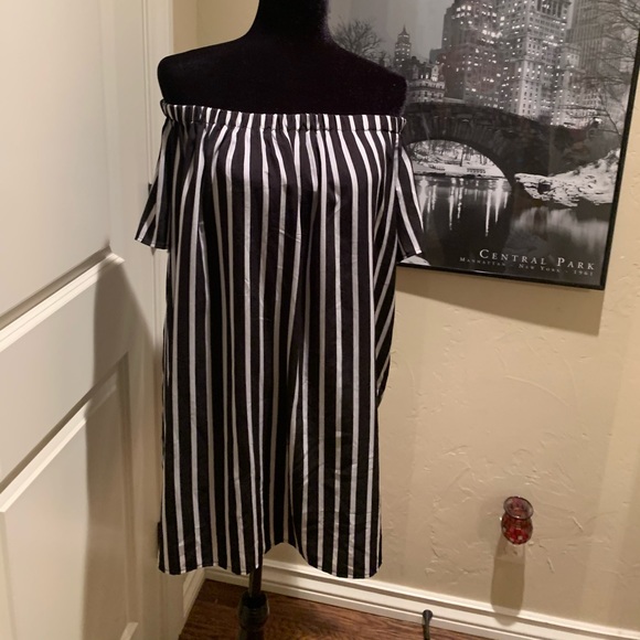 French Connection Black&Cream Off Shoulder Dress - Picture 3 of 4